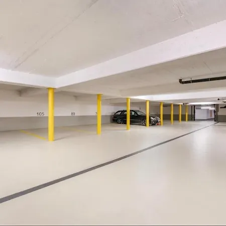 Family Friendly With Free Parking 公寓 洛伊克巴德