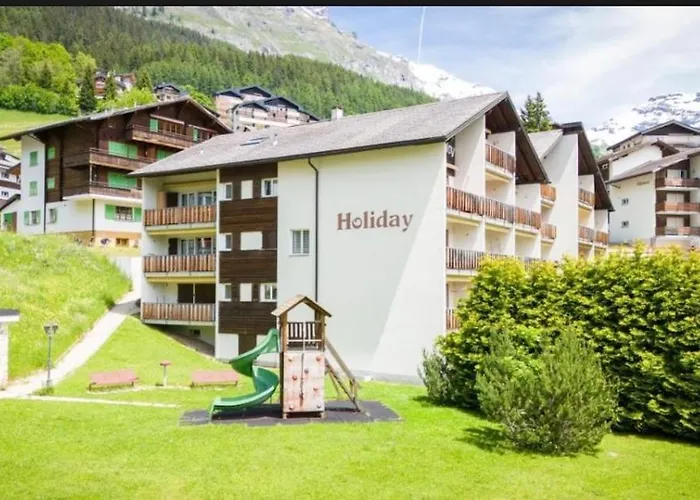 Family Friendly With Free Parking *